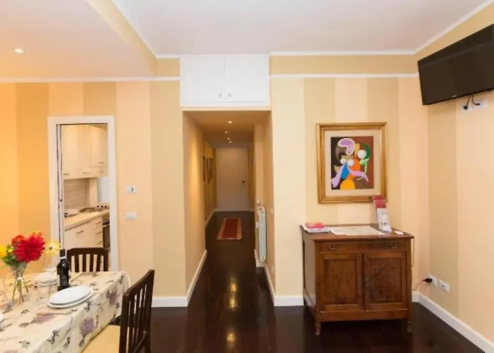 Nice Apartment With Balcon