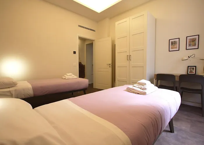 Sofia'S Vatican Garden Apartment