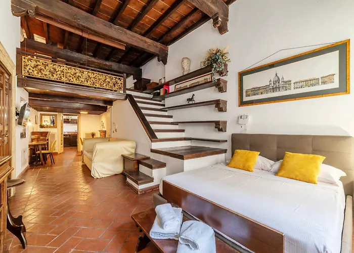 Historical Loft at Campo de Fiori