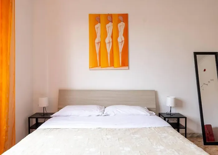 Ambra'S Bright Apartment