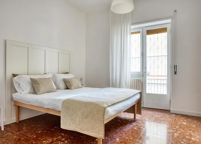 Charme Apartment In Balduina By Rhr