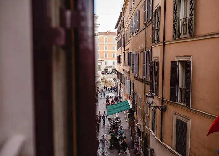 Delfini Trevi House