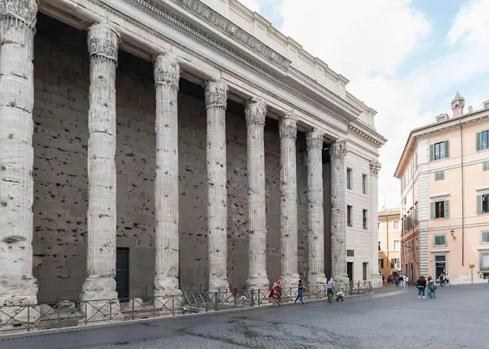 Pantheon Charming Penthouse