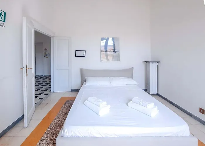 Easytopstay - Villa Borghese Large Apartment