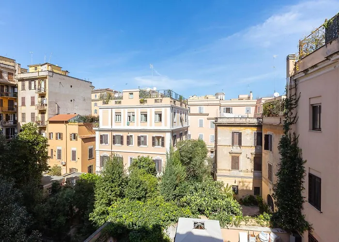 Colosseum Bright Two Bedroom Apartment