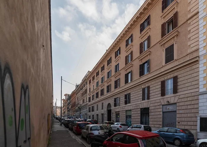 Guesthost - San Giovanni In Laterano Dazzling Apartment