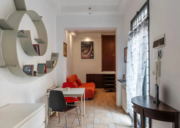 Santa Maria Maggiore UpDown Apartment