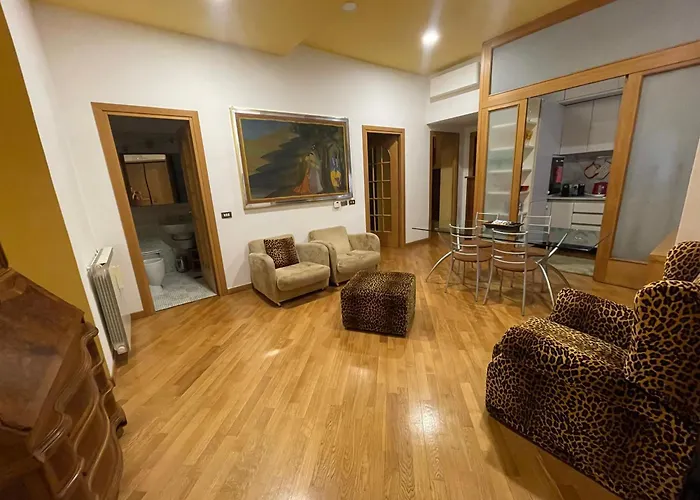 Tina'S House