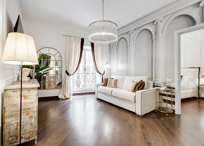 Next To Spanish Square - Romedreamhome