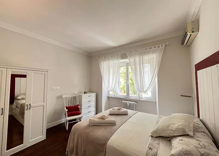 Vatican Family House 2 Baths & 3 Rooms