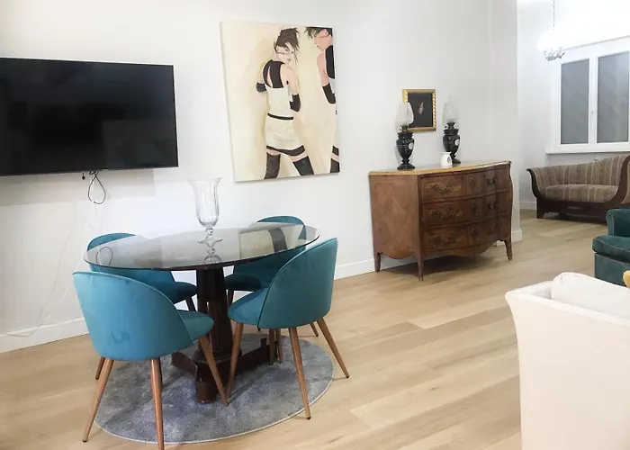 Elegant Apartament Talenti -2 Camere, 2 Bagni, Terrazza, Balcone, Parcheggio Gratuito