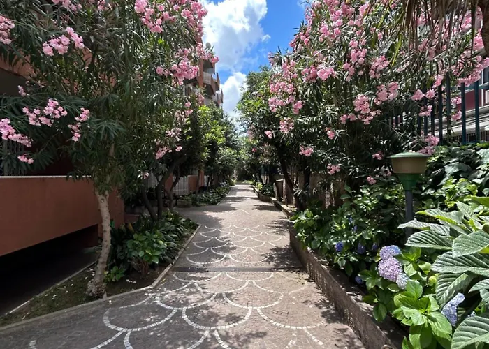 Candelor House - Apartment & Garden Trastevere