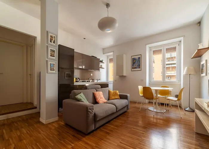 Guesthost - Chic Stay At Magnagrecia Rome Apartment