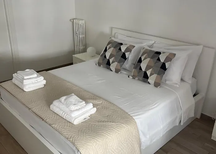 Loverhome Apartment 7 E 10