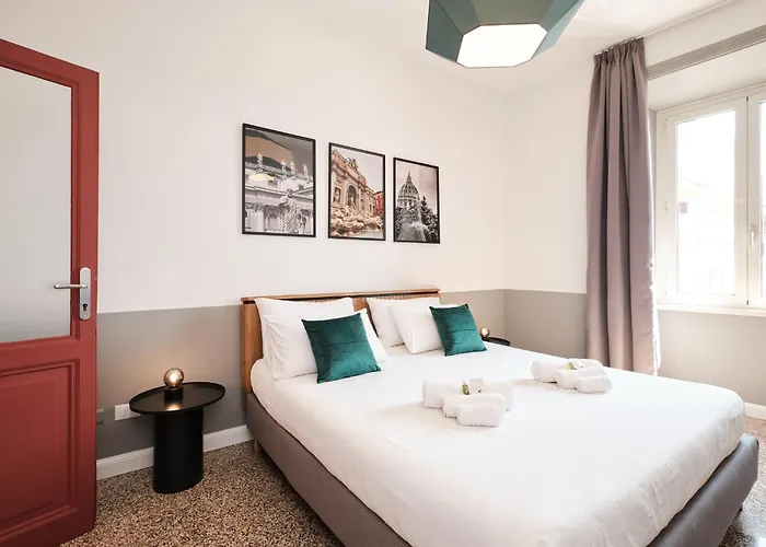 Elegant Apartment With View Of Castel Sant'Angelo