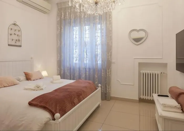 Clara'S Home