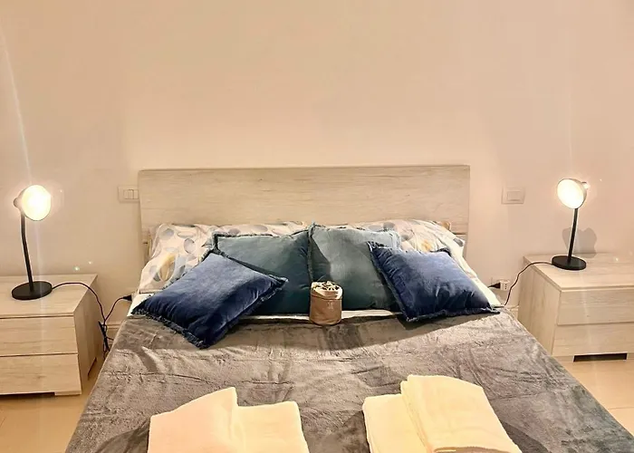 Double Room With Private Bathroom In Shared Apartment