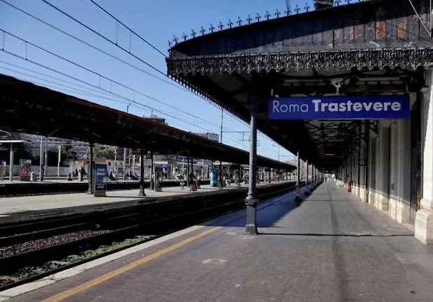 Roman Vacation - Trastevere Station