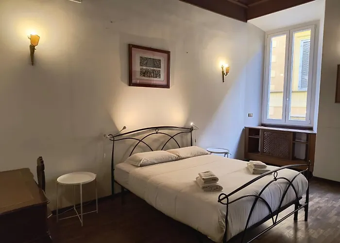 Guesthost - Fontana Di Trevi Elegant And Exclusive Apartment