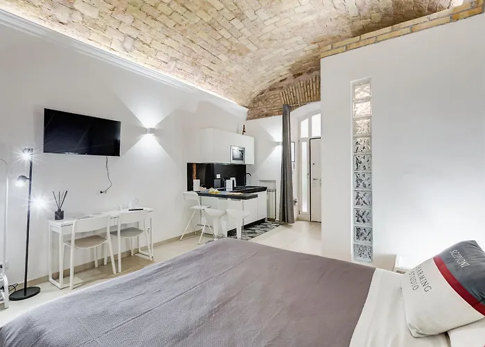 Scipioni Charming Studio Patio Near The Vatican And The Metro