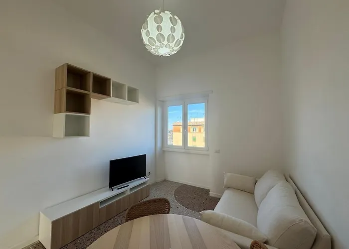 Stylish & Trendy Hub In Rome