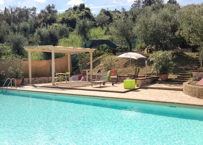 Gorgeous Apartment In Roma With Swimming Pool