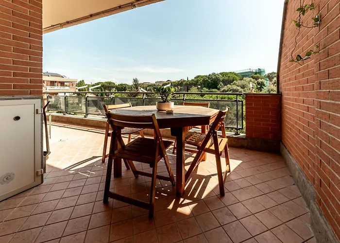 La Terrazza Sul Parco ,8 Guests, 3 Bedrooms, Huge Terrace & Free Parking