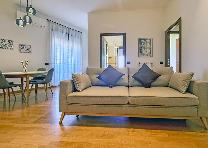 Escher'S Penthouse On Nomentana