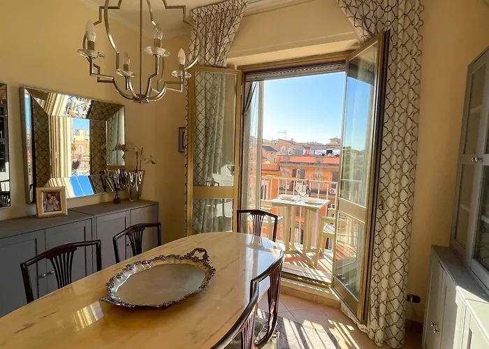 Maria Teresa Apartment - Sophisticated Living And City Links - Quartiere Trieste
