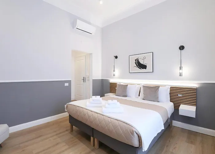 St Peter & Vatican Luxury Suites - Boutique Suites In Rome Centre & Vatican - Ac, Wifi & Metro 5 Min