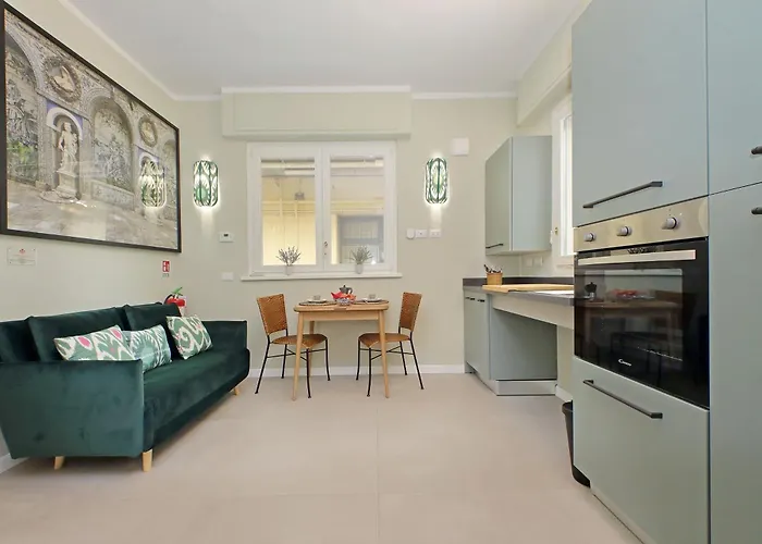 Gioia'S Flat
