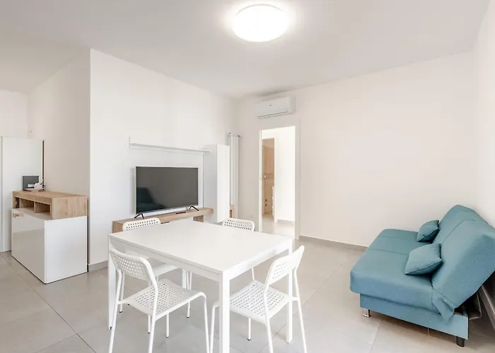 La Casa Di Valeria Con Piscina