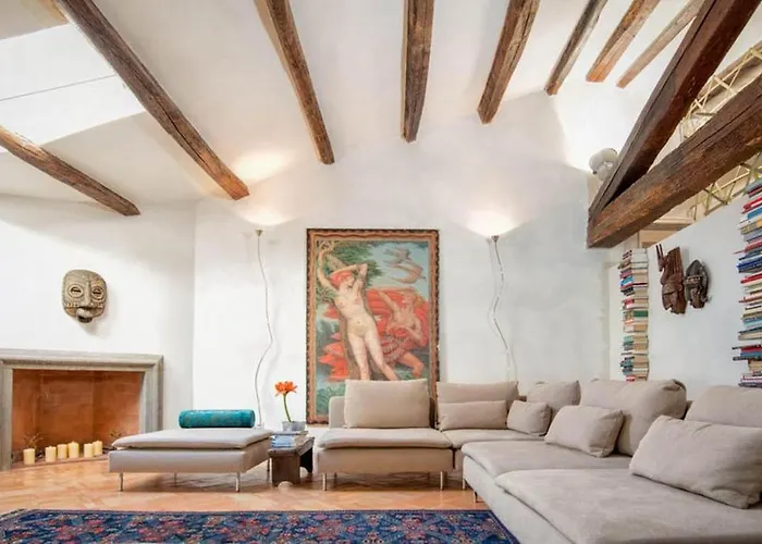 Ghetto Luxury Design Apartment