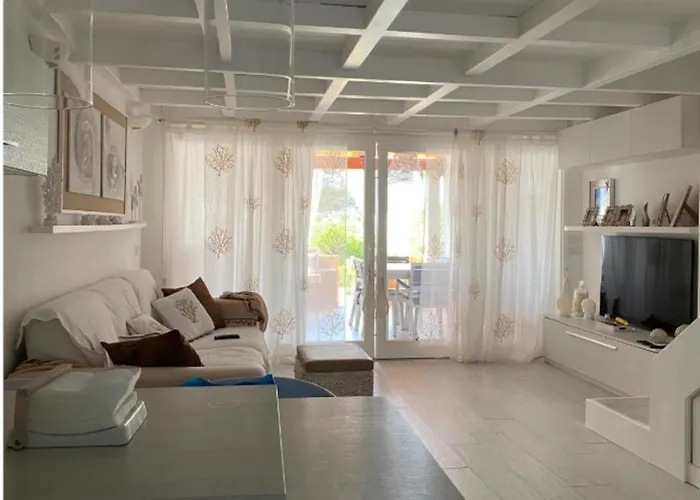 Villa Nel Cuore Del Golfo Di Marinella