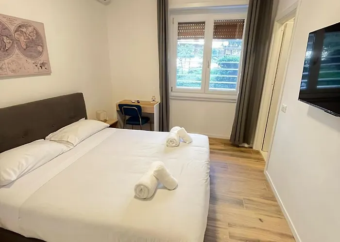 Casa Miseno, Independent Apartment Near Metro B