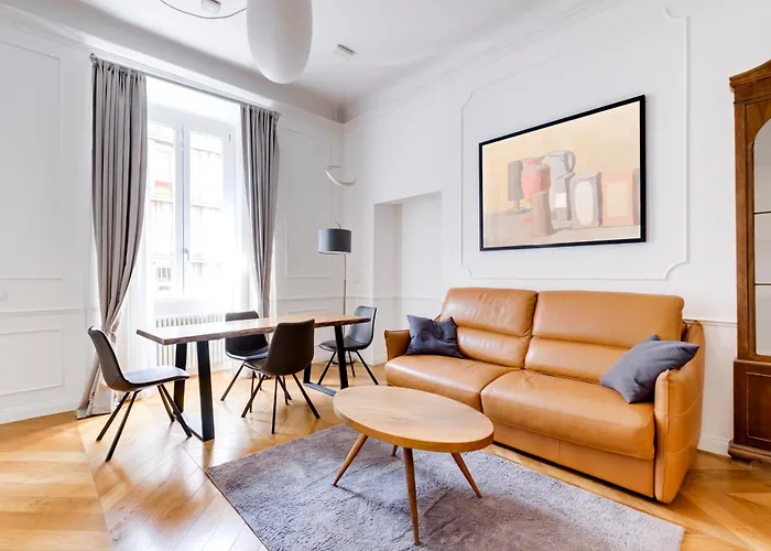 Stunning 1Br, 2Bath Apartment In The Heart Of Rome 6C