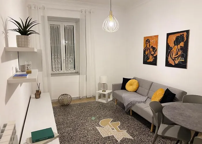 Luxury Apartment In Prati