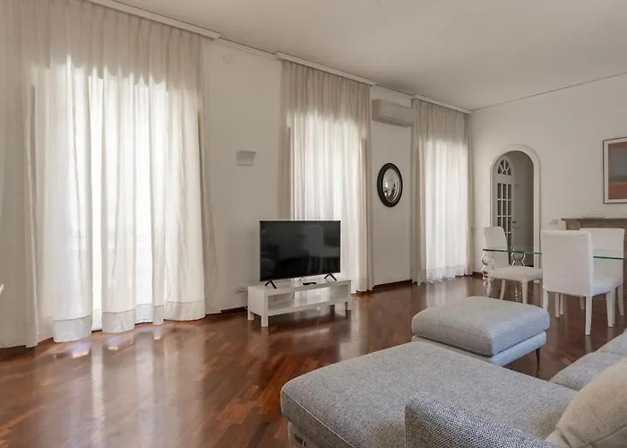 La Dolce Vita - Elegant Retreat In The Heart Of Rome