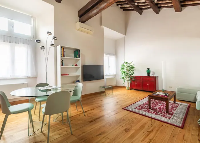 Pantheon Chic Loft By Romeloft