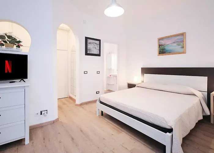 Tuscolana White Apartment