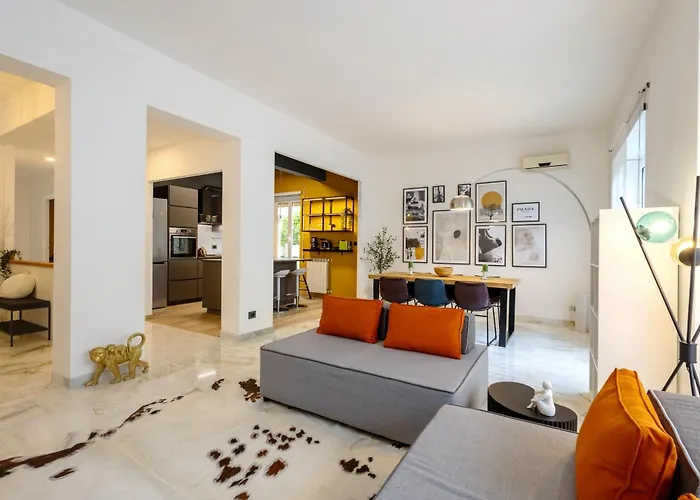 Maia - Luxury Apartment In Monteverde