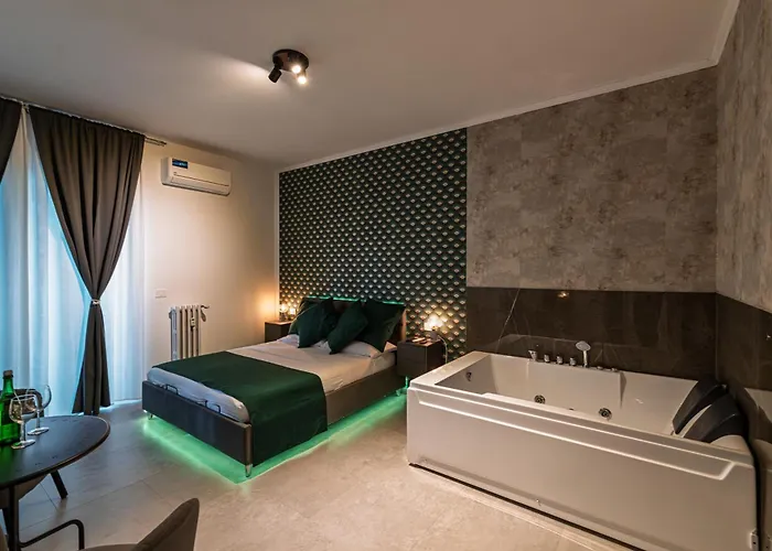 Modern Suites By YOU Rhome in Garbatella
