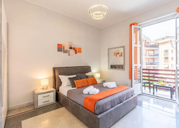 Imperial House - 300M To Metro B, Open View, 4-6Pax