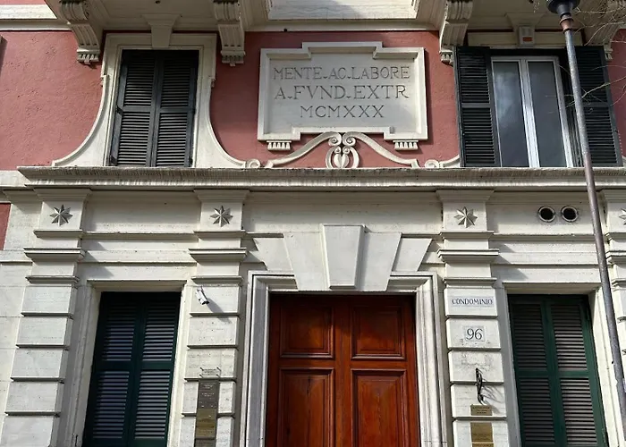 Youroominrome