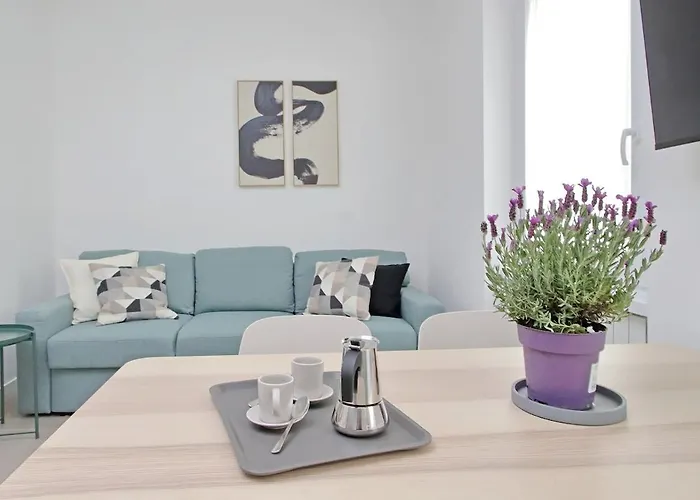 Brand New Modern Apt 2 Stops To Colosseum