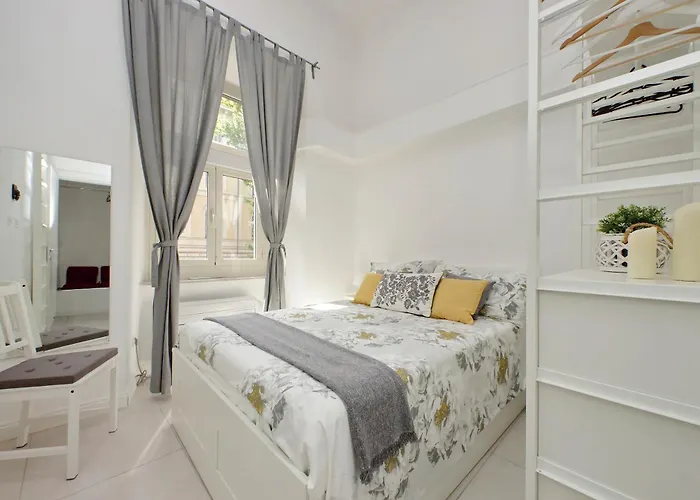 Castro Pretorio Sweet Home