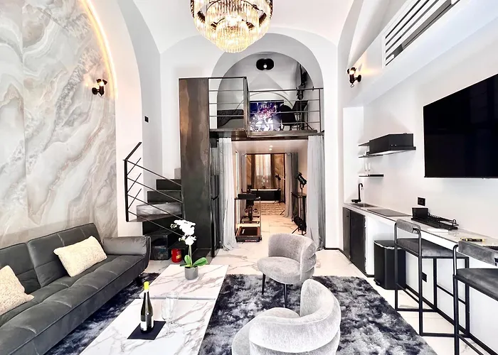 Romantic Rome Suite Aureliana