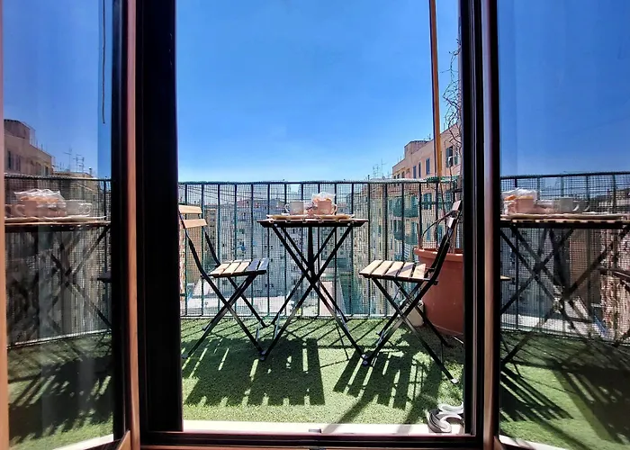 Stazione Trastevere 3Br Flat By Flatinrome