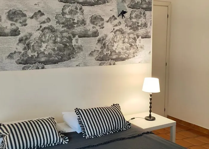 Apartament Near Metro C Malatesta
