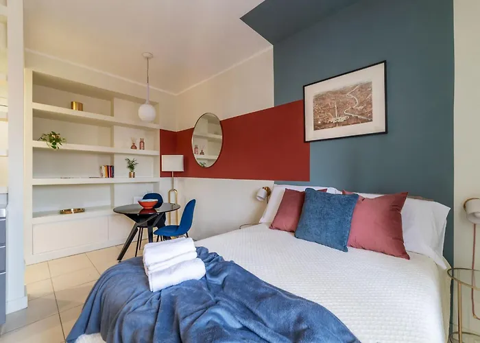 Guesthost - Aurea Domus Comfort Suite In Centro A Roma